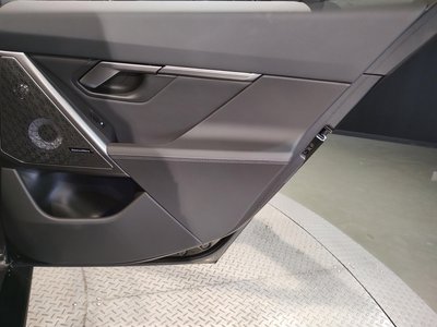 2025 BMW M5 thumbnail 39