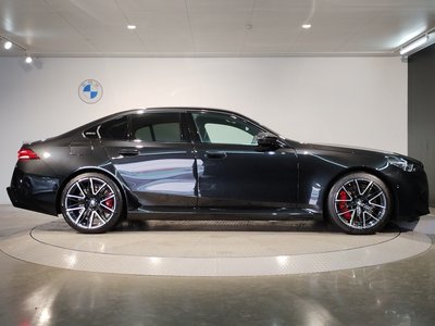 2025 BMW M5 photo 10