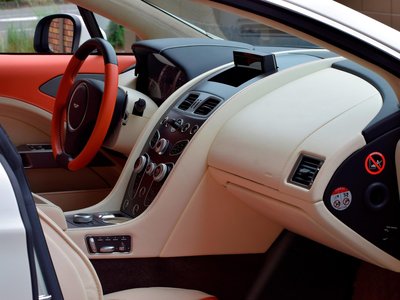 صورة مصغرة 4 لـ 2016 Aston Martin RAPIDE