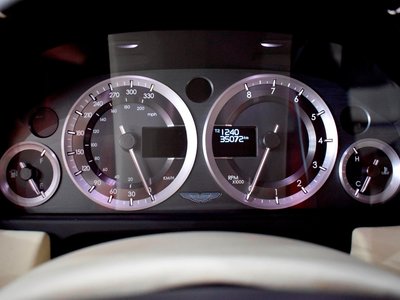 صورة مصغرة 56 لـ 2016 Aston Martin RAPIDE