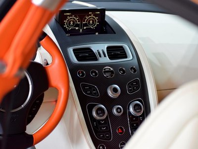صورة مصغرة 52 لـ 2016 Aston Martin RAPIDE