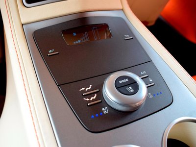 صورة مصغرة 72 لـ 2016 Aston Martin RAPIDE