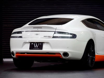 صورة مصغرة 45 لـ 2016 Aston Martin RAPIDE
