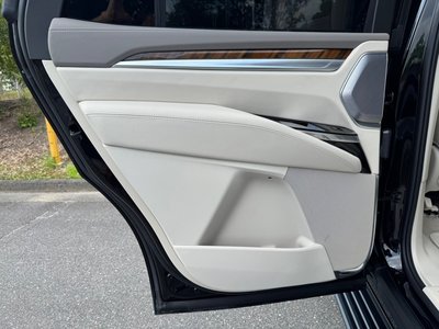 صورة مصغرة 43 لـ 2025 Cadillac ESCALADE