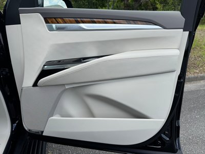 صورة مصغرة 42 لـ 2025 Cadillac ESCALADE