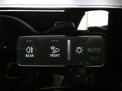 2025 AUDI Q8 E-TRON — миниатюра 39