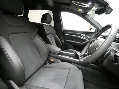 2025 AUDI Q8 E-TRON — миниатюра 117