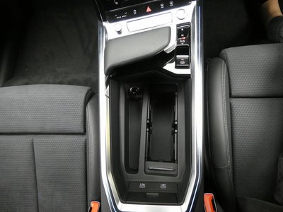2025 AUDI Q8 E-TRON — миниатюра 94