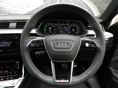 2025 AUDI Q8 E-TRON — миниатюра 28