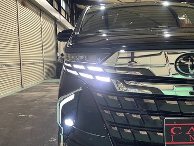 صورة 42 لـ 2025 Toyota ALPHARD