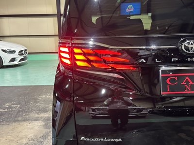 صورة 48 لـ 2025 Toyota ALPHARD