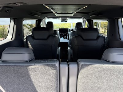 2026 Toyota ALPHARD — фото 38
