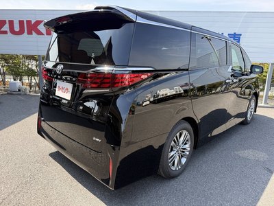 2026 Toyota ALPHARD — фото 18