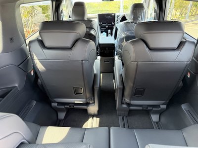 2026 Toyota ALPHARD — фото 40