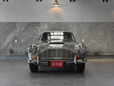 1963 Aston Martin DB4 — фото 4