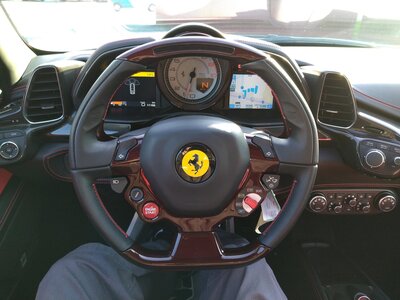 2015 Ferrari 458 SPIDER 照片 15