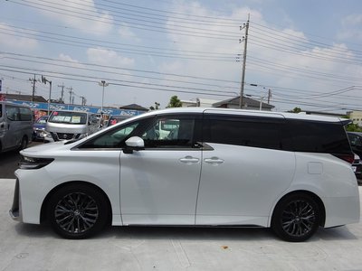 2024 Toyota VELLFIRE photo 11