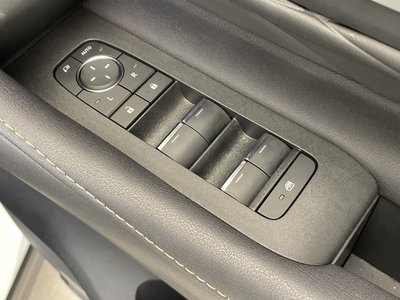 2025 Toyota ALPHARD — фото 61