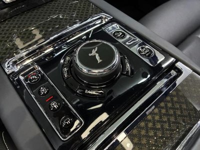 صورة 25 لـ 2021 ROLLS-ROYCE CULLINAN