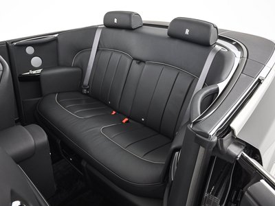 2015 ROLLS-ROYCE PHANTOM DROPHEAD COUPE 缩略图 17
