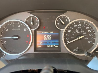 صورة 15 لـ 2014 Toyota TUNDRA
