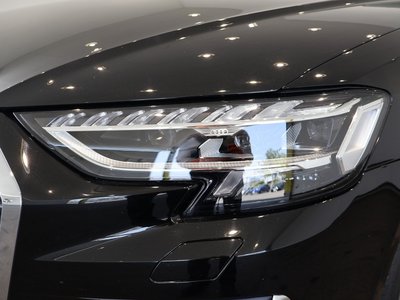 صورة مصغرة 9 لـ 2024 AUDI S8
