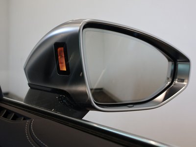 صورة مصغرة 11 لـ 2024 AUDI S8