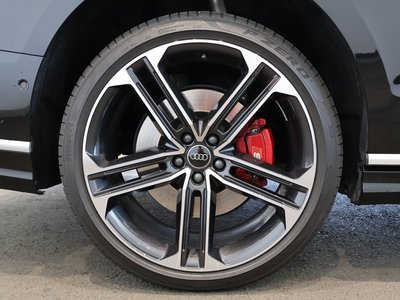 صورة مصغرة 13 لـ 2024 AUDI S8