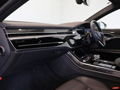 صورة مصغرة 35 لـ 2024 AUDI S8