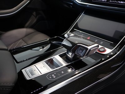 صورة مصغرة 34 لـ 2024 AUDI S8
