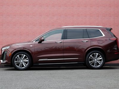2022 Cadillac XT6 — фото 35