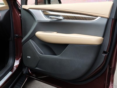 2022 Cadillac XT6 — фото 79