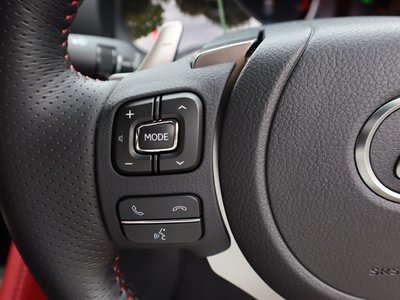 صورة 81 لـ 2021 Lexus RC
