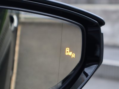 صورة 70 لـ 2021 Lexus RC