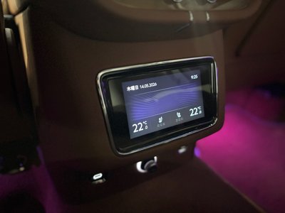 صورة مصغرة 56 لـ 2023 Bentley BENTAYGA