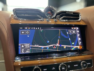 صورة مصغرة 24 لـ 2023 Bentley BENTAYGA
