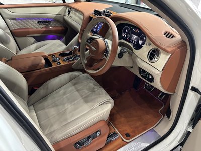 صورة مصغرة 16 لـ 2023 Bentley BENTAYGA