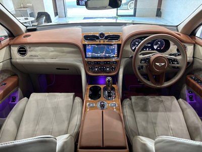صورة مصغرة 15 لـ 2023 Bentley BENTAYGA