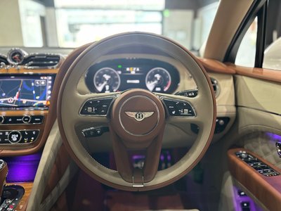 صورة مصغرة 23 لـ 2023 Bentley BENTAYGA