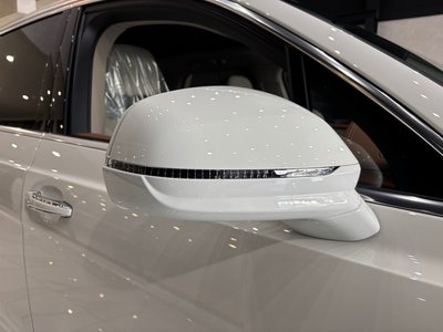 صورة مصغرة 38 لـ 2023 Bentley BENTAYGA
