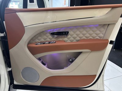 صورة مصغرة 68 لـ 2023 Bentley BENTAYGA