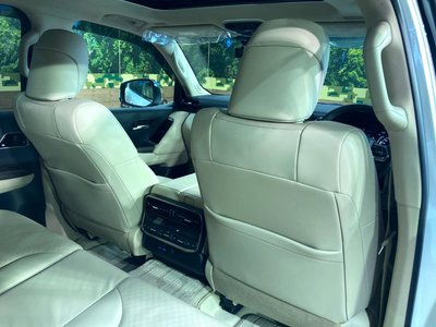 صورة مصغرة 39 لـ 2023 Toyota LAND CRUISER 300