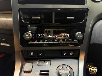 صورة 32 لـ 2024 Toyota GR YARIS