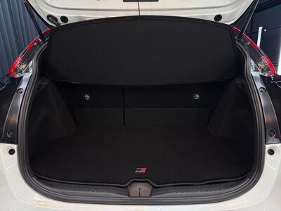 صورة 38 لـ 2024 Toyota GR YARIS