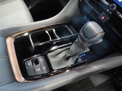 صورة 9 لـ 2023 Toyota ALPHARD