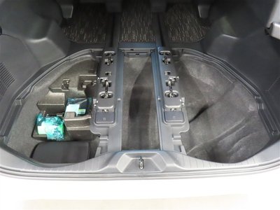 صورة 20 لـ 2023 Toyota ALPHARD