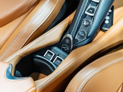 صورة 27 لـ 2019 Mclaren 720S SPIDER