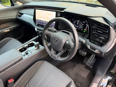 2023 Lexus RX thumbnail 42