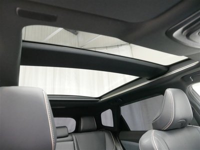 صورة 7 لـ 2025 Toyota CROWN ESTATE