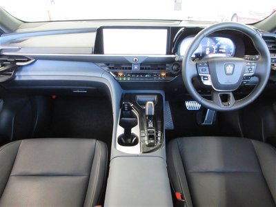 صورة 10 لـ 2025 Toyota CROWN ESTATE